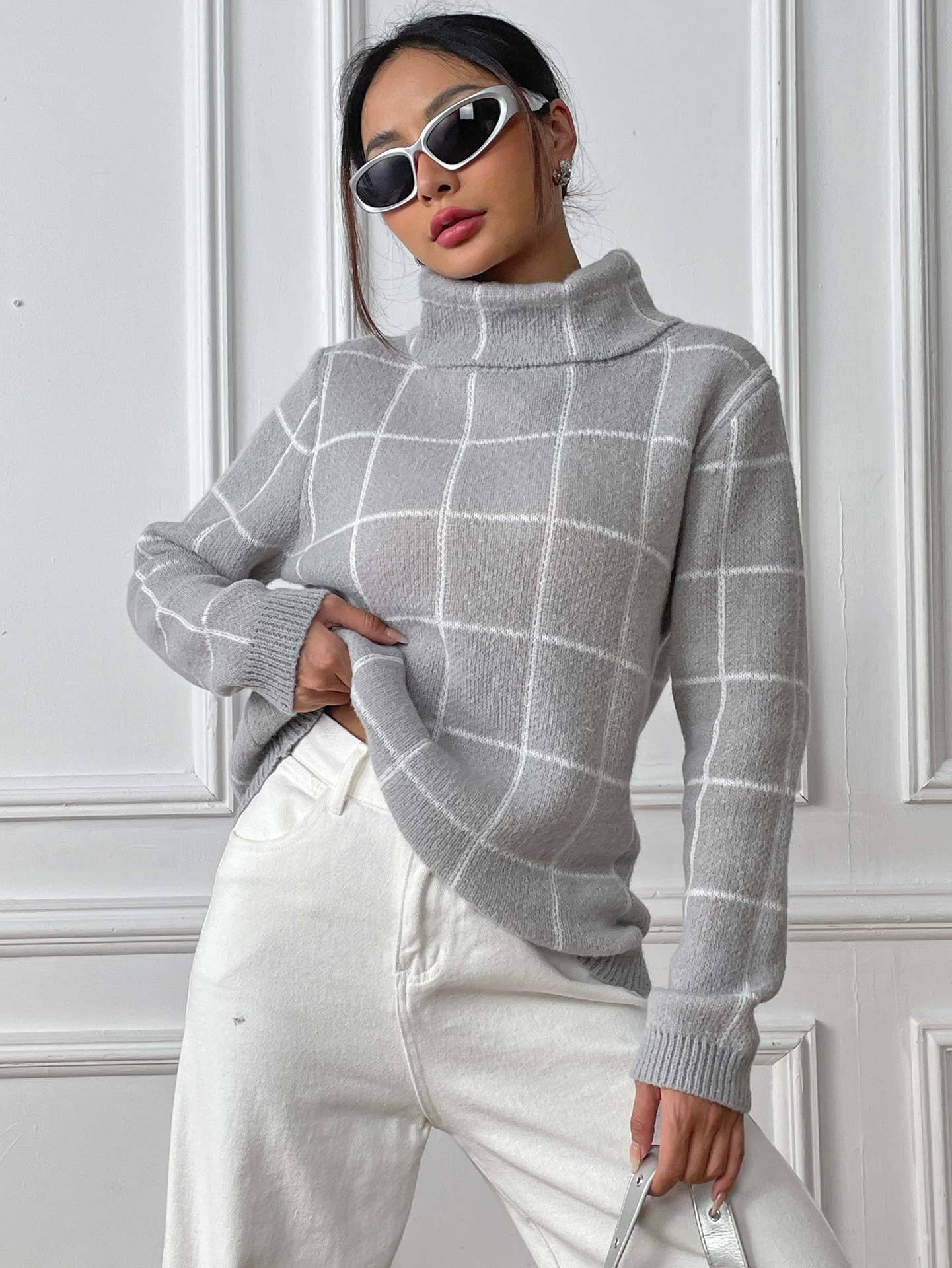 Contrasting plaid turtleneck tops
