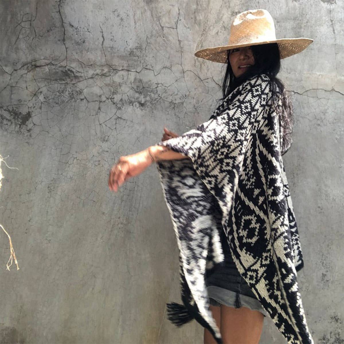 PULLOVER KNITTED CAPE SHAWL BAT PRINT TASSEL SHAWL_CWASC1539