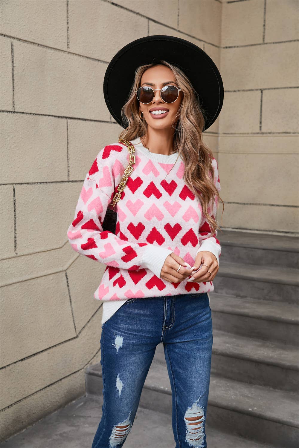 CREW-NECK PULLOVER SWEATER FOR VALENTINE'S DAY