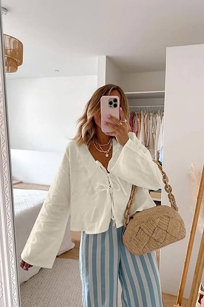 CWTBLL00693_SOLID COLOR DEEP V-NECK FLARED SLEEVE TOP