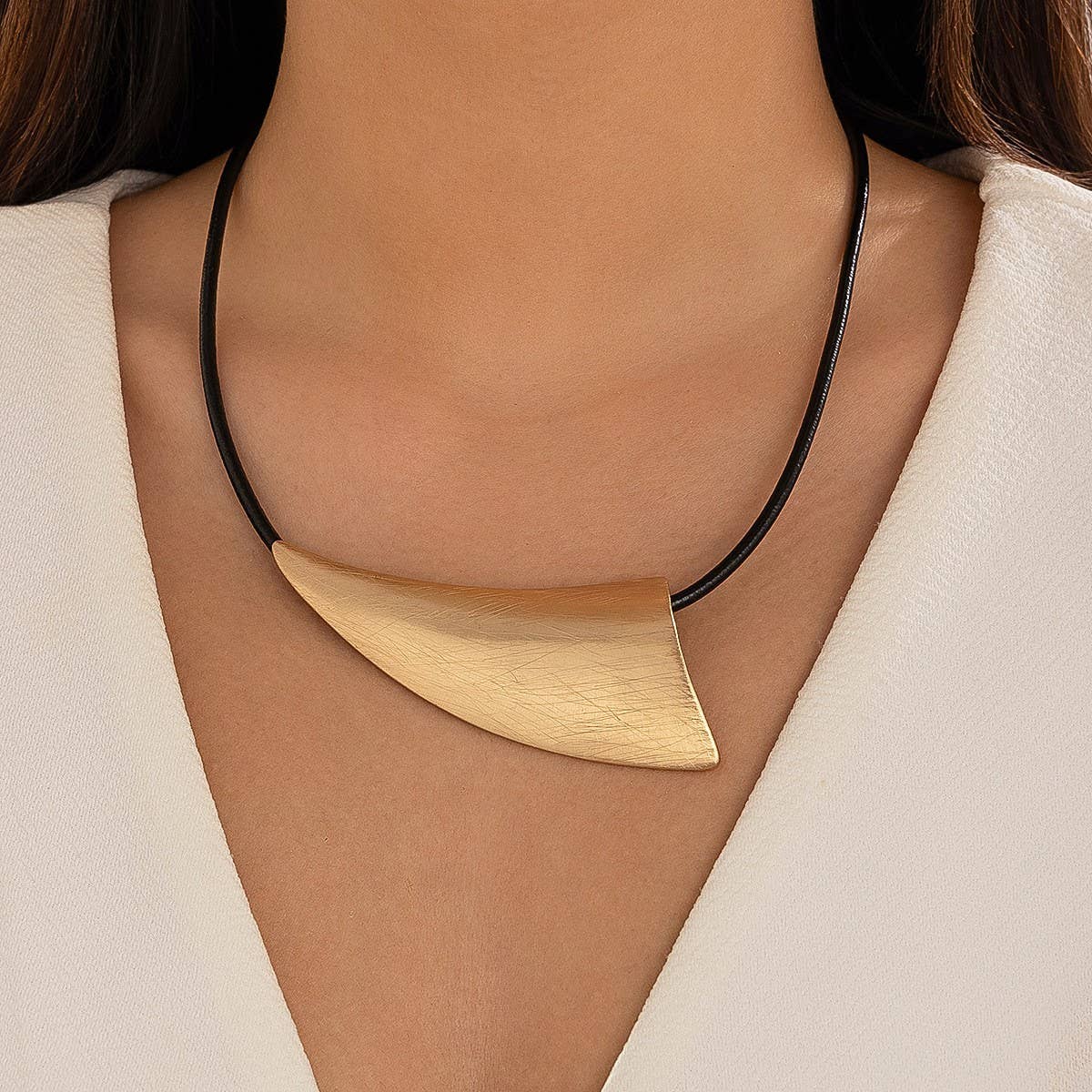 PERSONALIZED BRUSHED METAL HOLLOW NECKLACE_CWMM3140