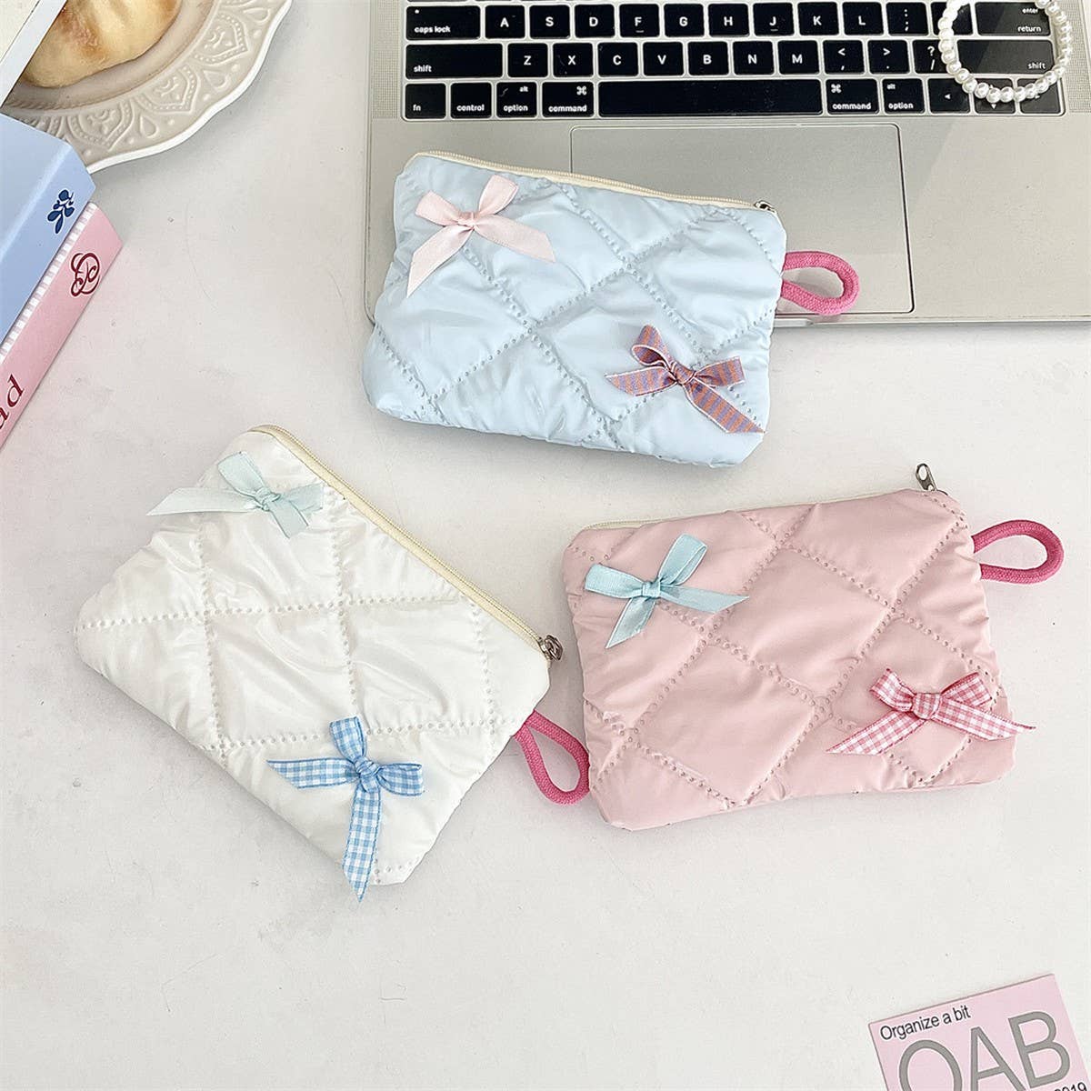 CWAB5787_SHINY BOW PORTABLE STORAGE BAG