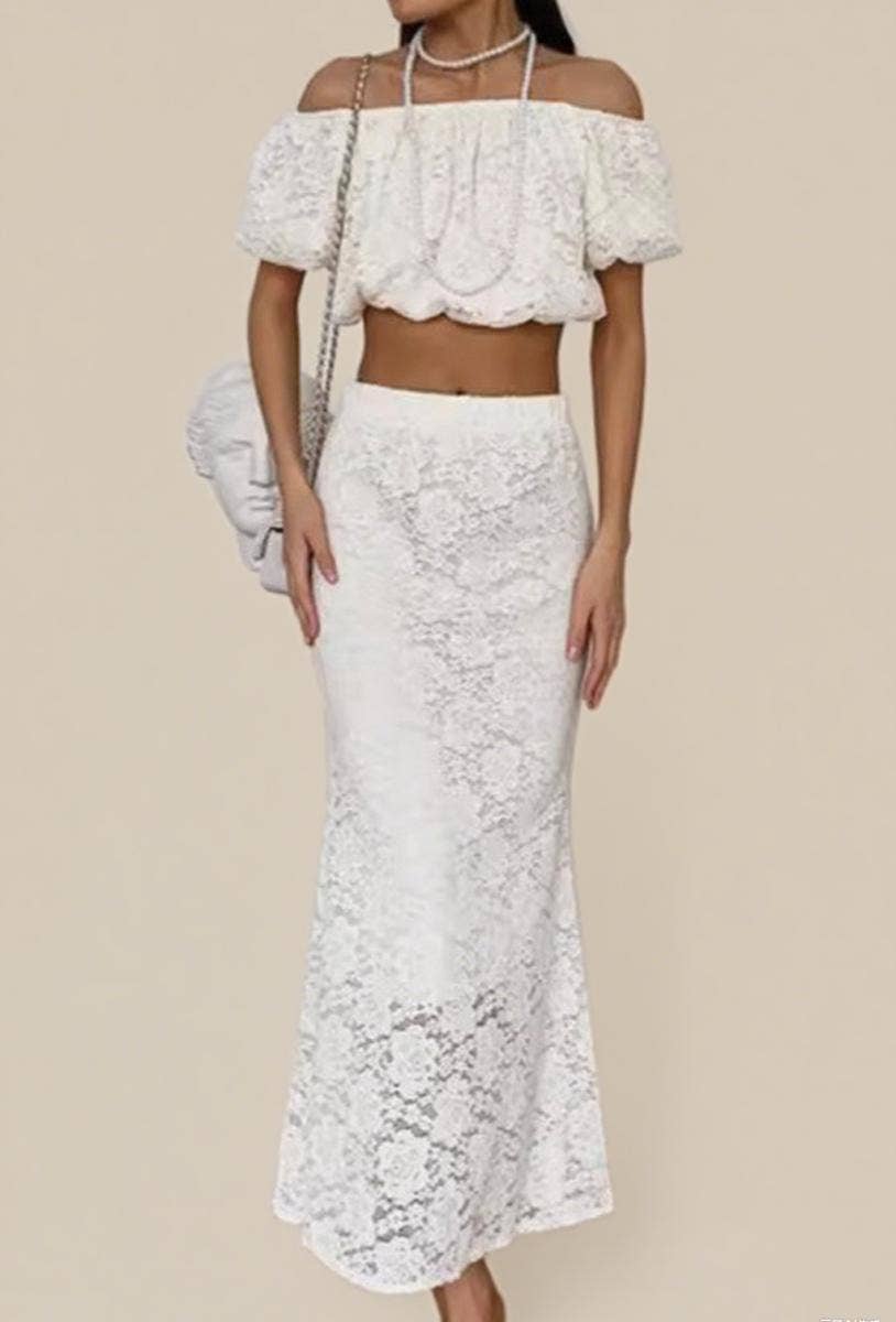 CWSTB345_OFF-THE-SHOULDER TOP AND SKIRT LACE SUIT