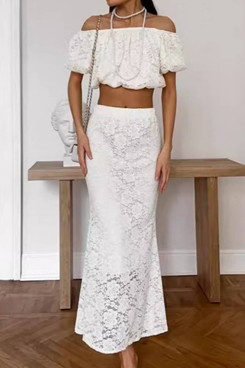 CWSTB345_OFF-THE-SHOULDER TOP AND SKIRT LACE SUIT