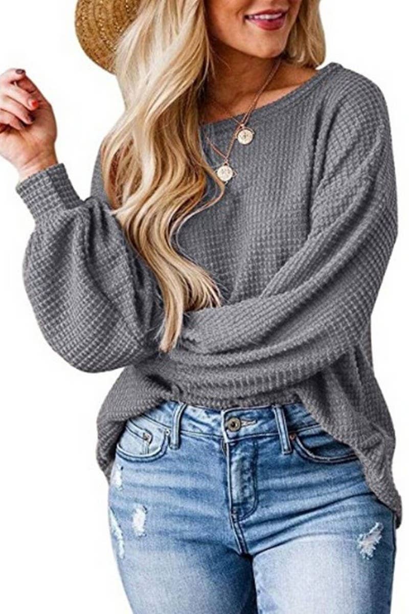 Casual pullover with round neck lantern sleeves