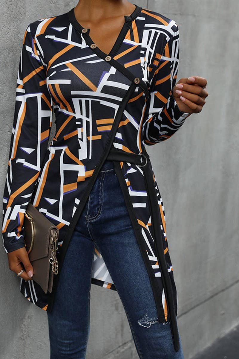 CWTTL1968_SUMMER V-NECK SLIM FIT GEOMETRIC PATTERN SLIT TOP