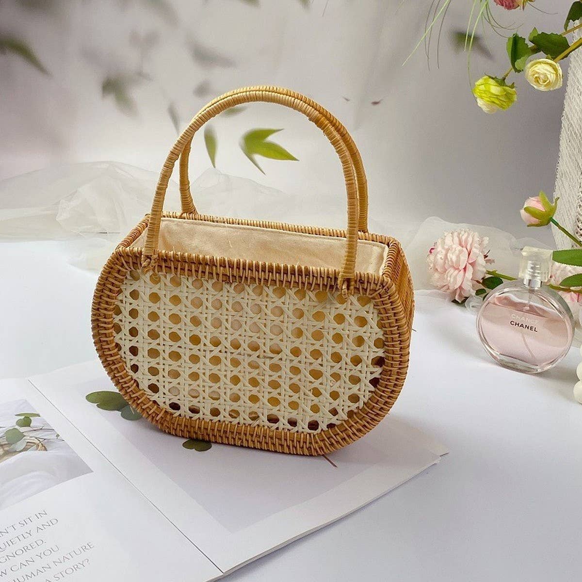 HANDMADE RATTAN BASKET SHELL STORAGE HANDBAG
