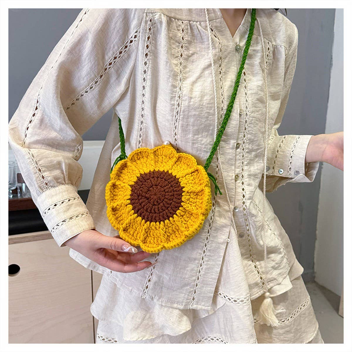 SMALL FRESH CONTRAST COLOR CROCHET SHOULDER BAG_CWAB2411