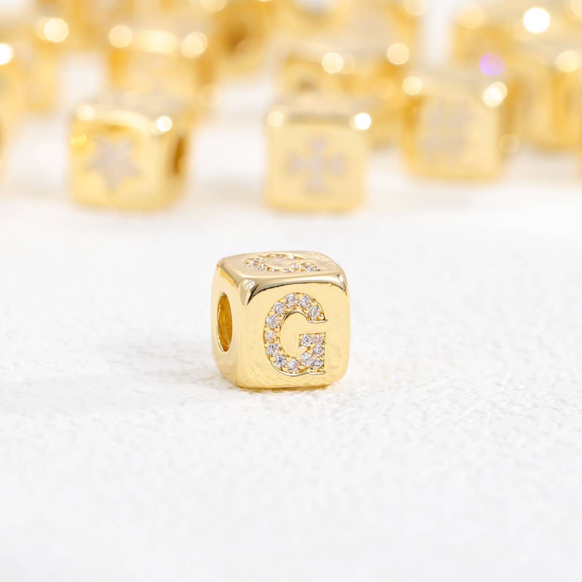 18K Gold-Plated Zirconia Dice Pendant Necklace_CWMM5876