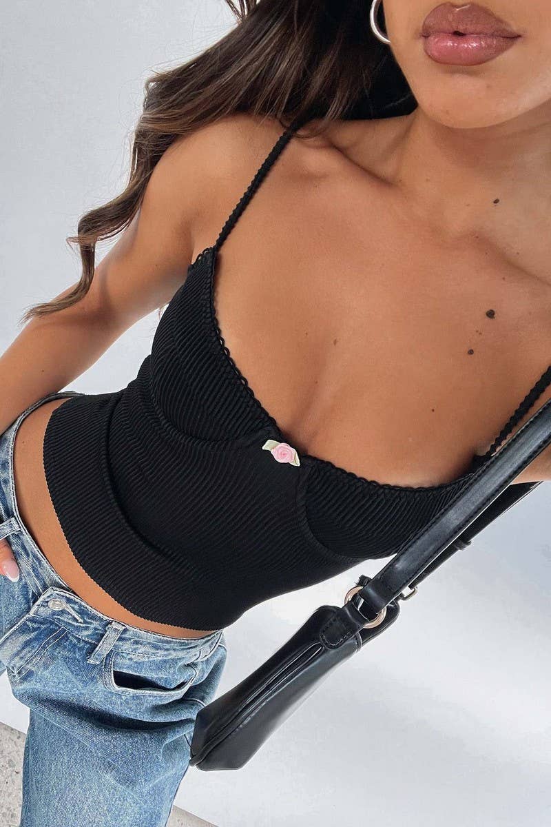 CWTTK1137_LACE TRIM WAIST TIE CROP CAMI VACATION TOP