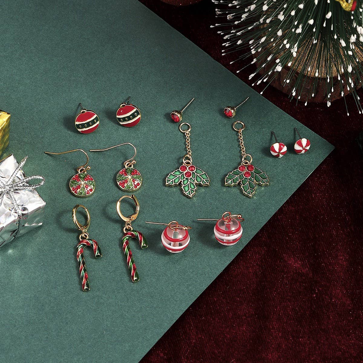 CHRISTMAS EARRING COMBINATION CARTOON EARRING SET