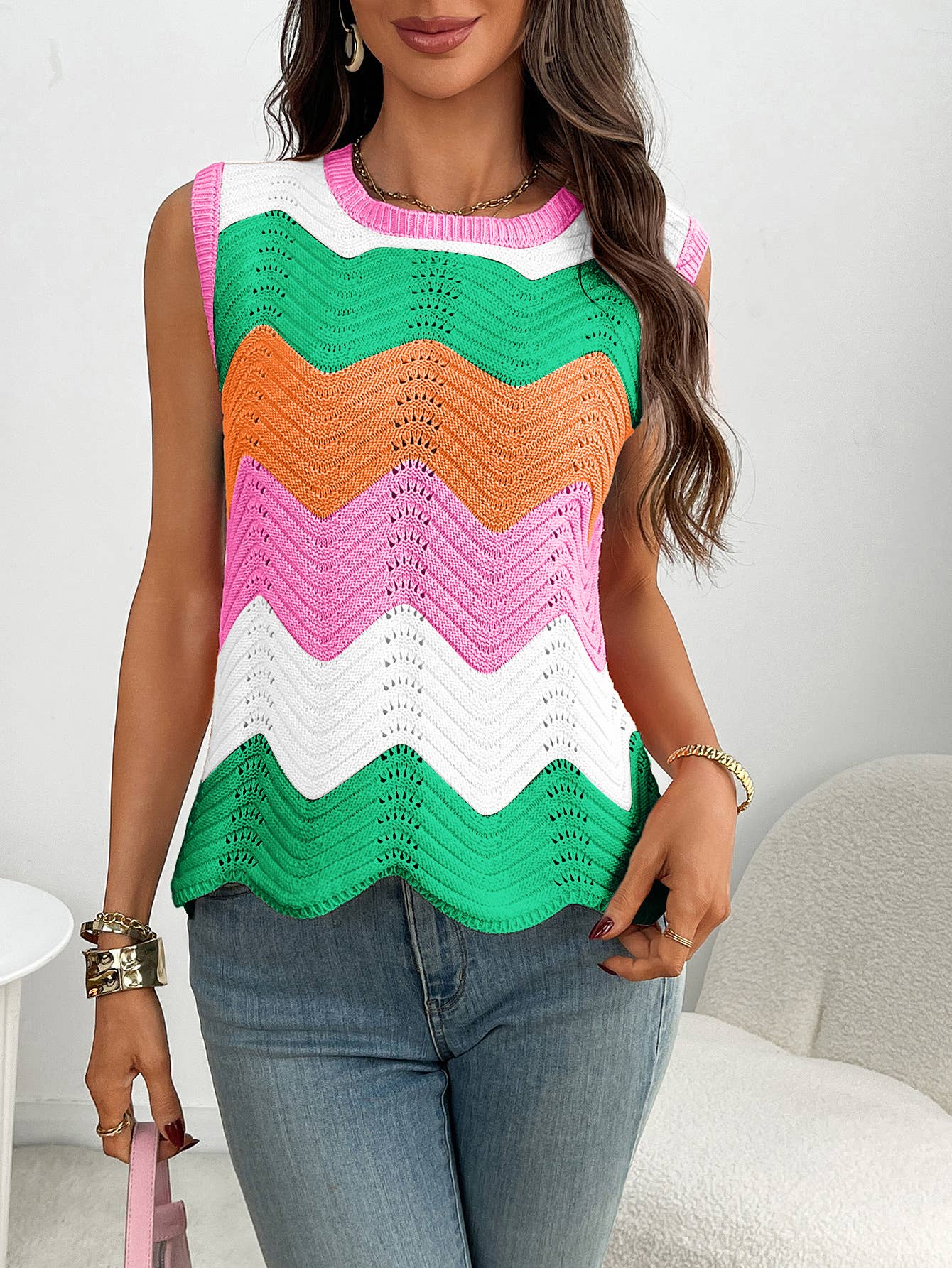 Contrasting color wavy round-neck pullover vest