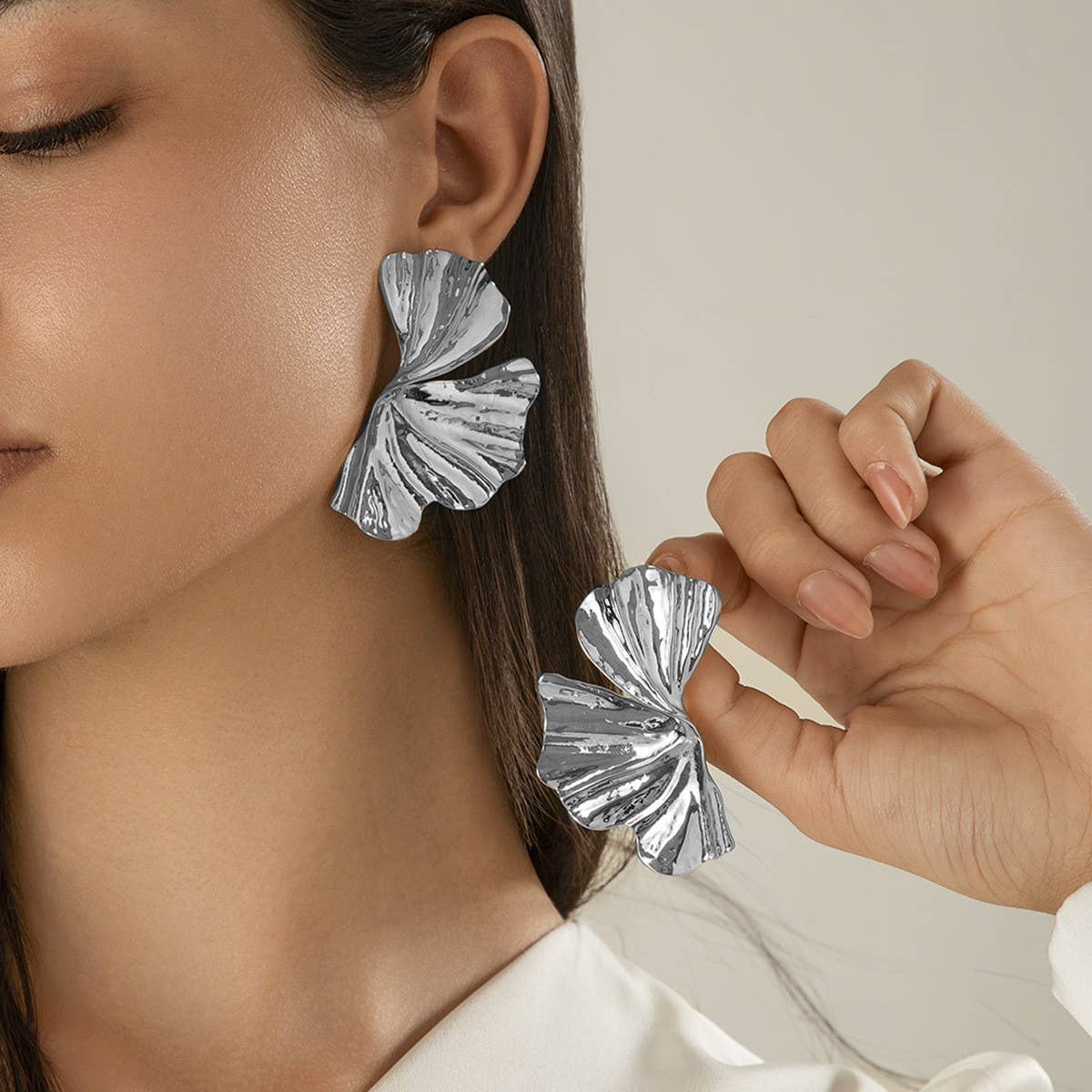 FASHIONABLE PUNK METAL STYLE GOLD EARRINGS