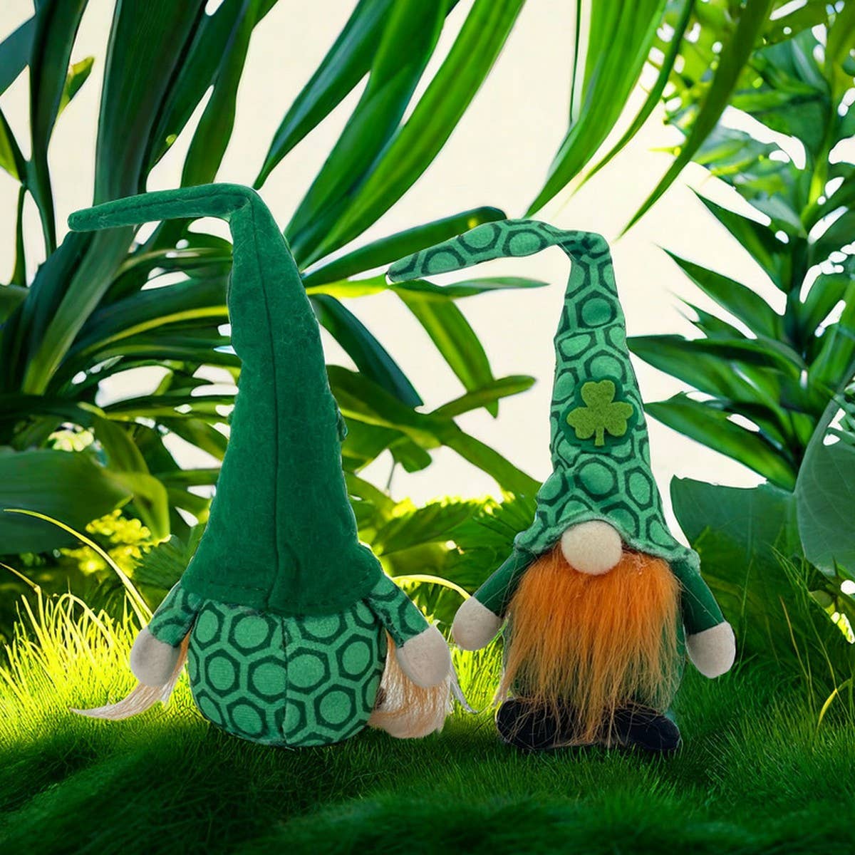 ST. PATRICK'S DAY STANDING DOLL ORNAMENT_CWMM3436