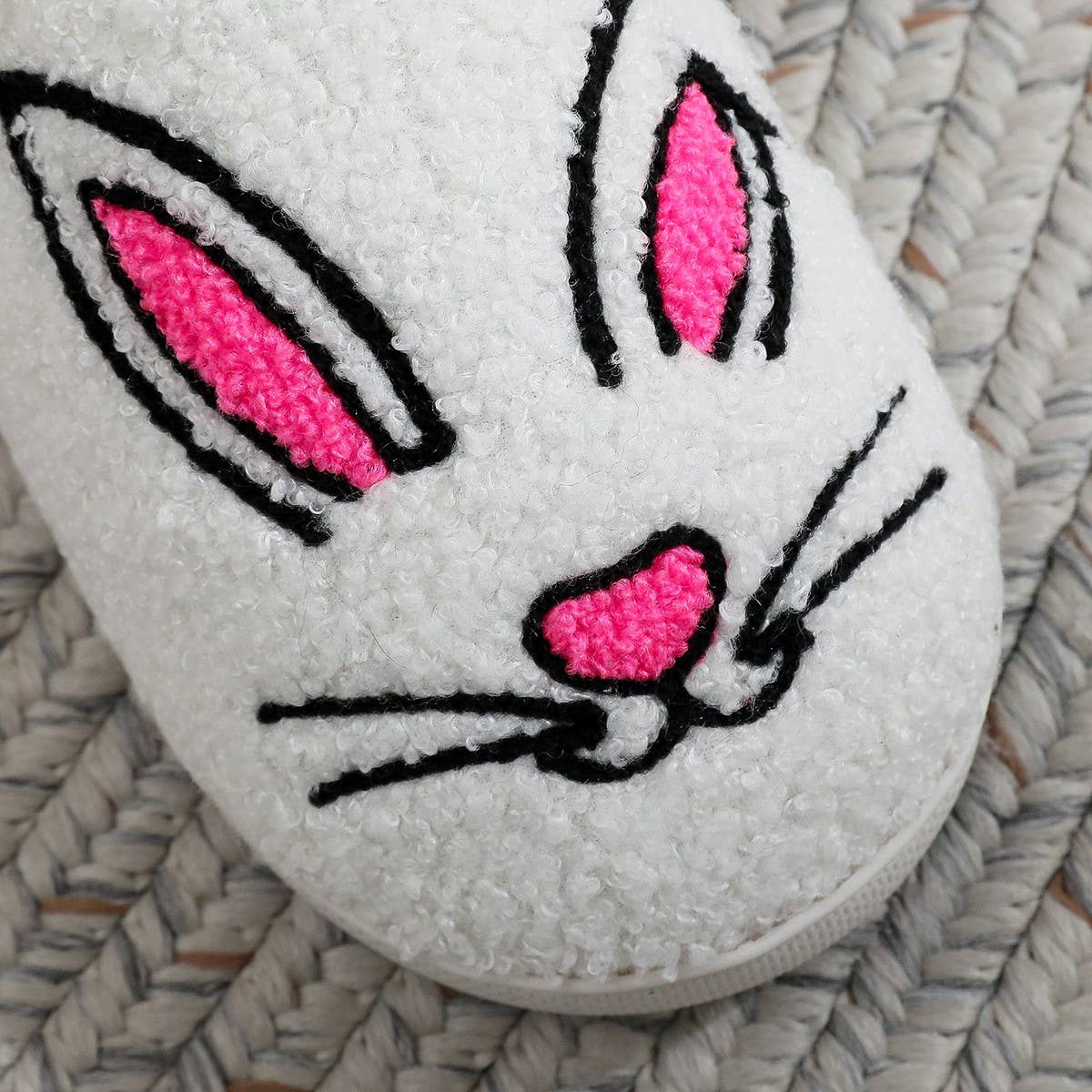 RABBIT PRINT EMBROIDERED COTTON SLIPPERS_CWSHS0866