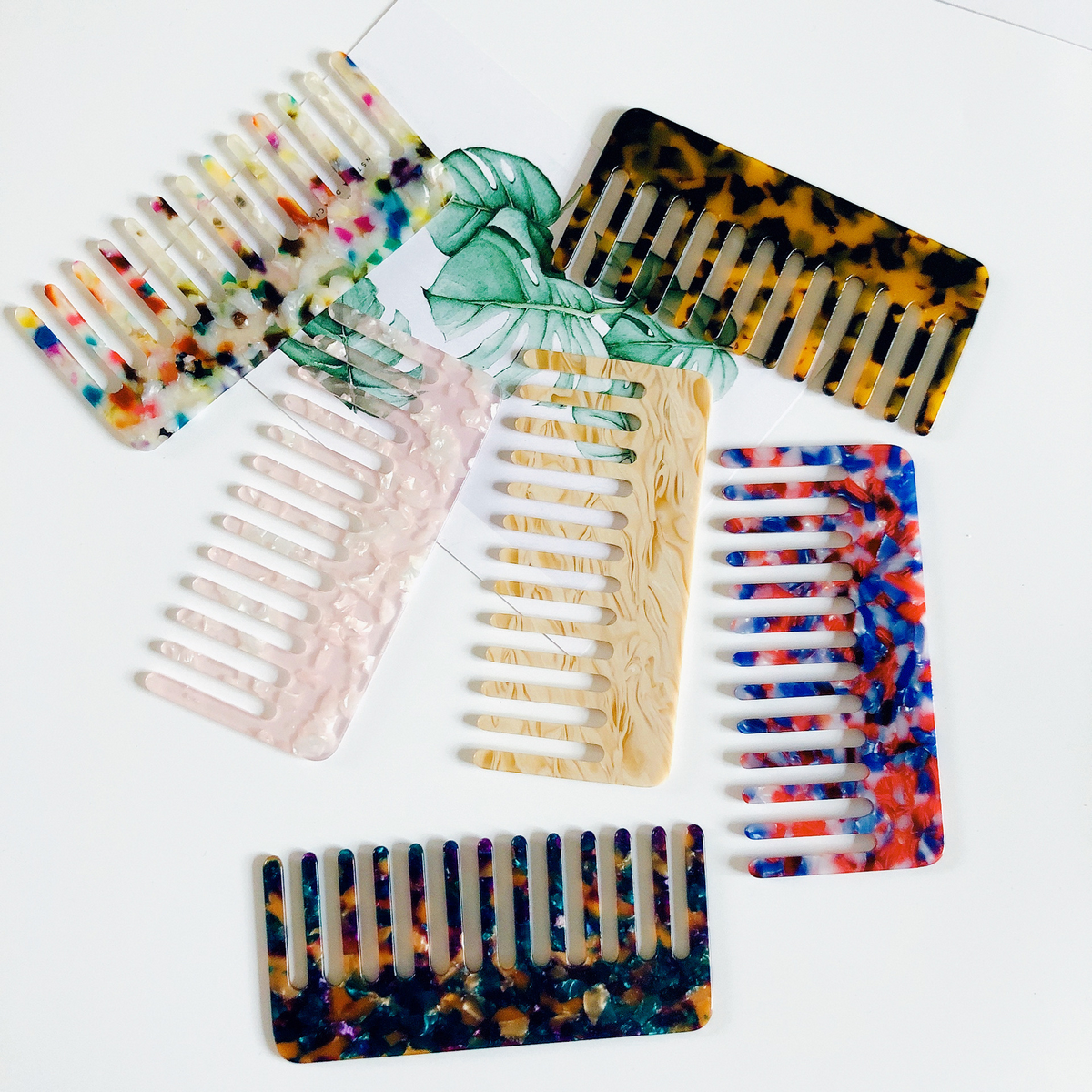 SIMPLE ACETIC ACID ANTI-STATIC HAIR COMB