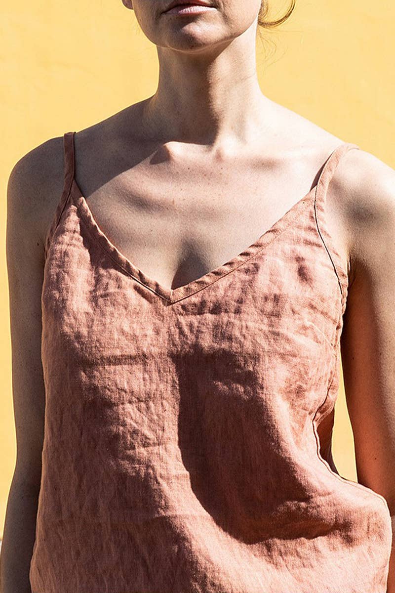 CWTTSL00224_LOOSE AND SIMPLE V-NECK SLEEVELESS TANK TOP