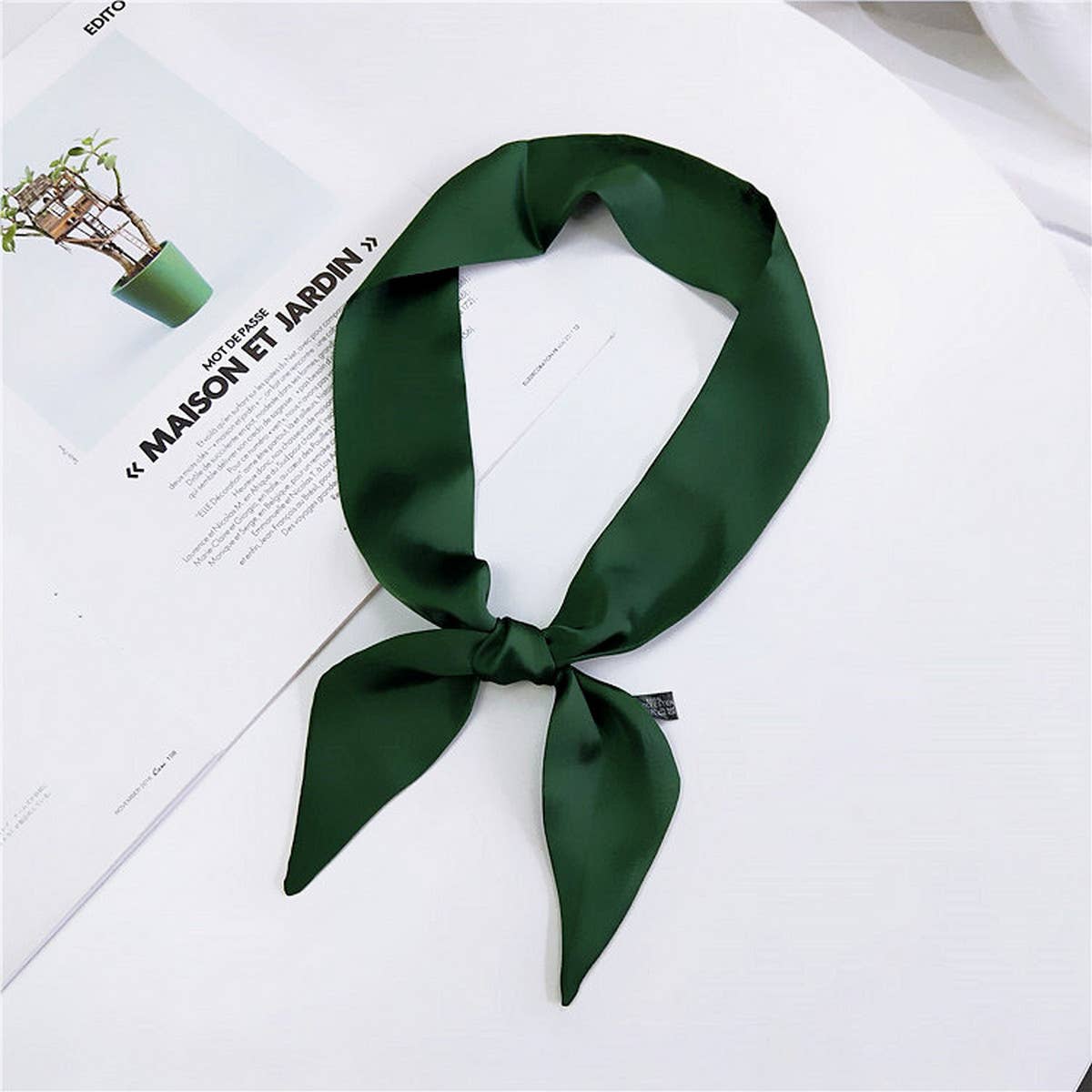 CWASC2382_VERSATILE SMALL WRIST STRAP SOLID COLOR SCARF