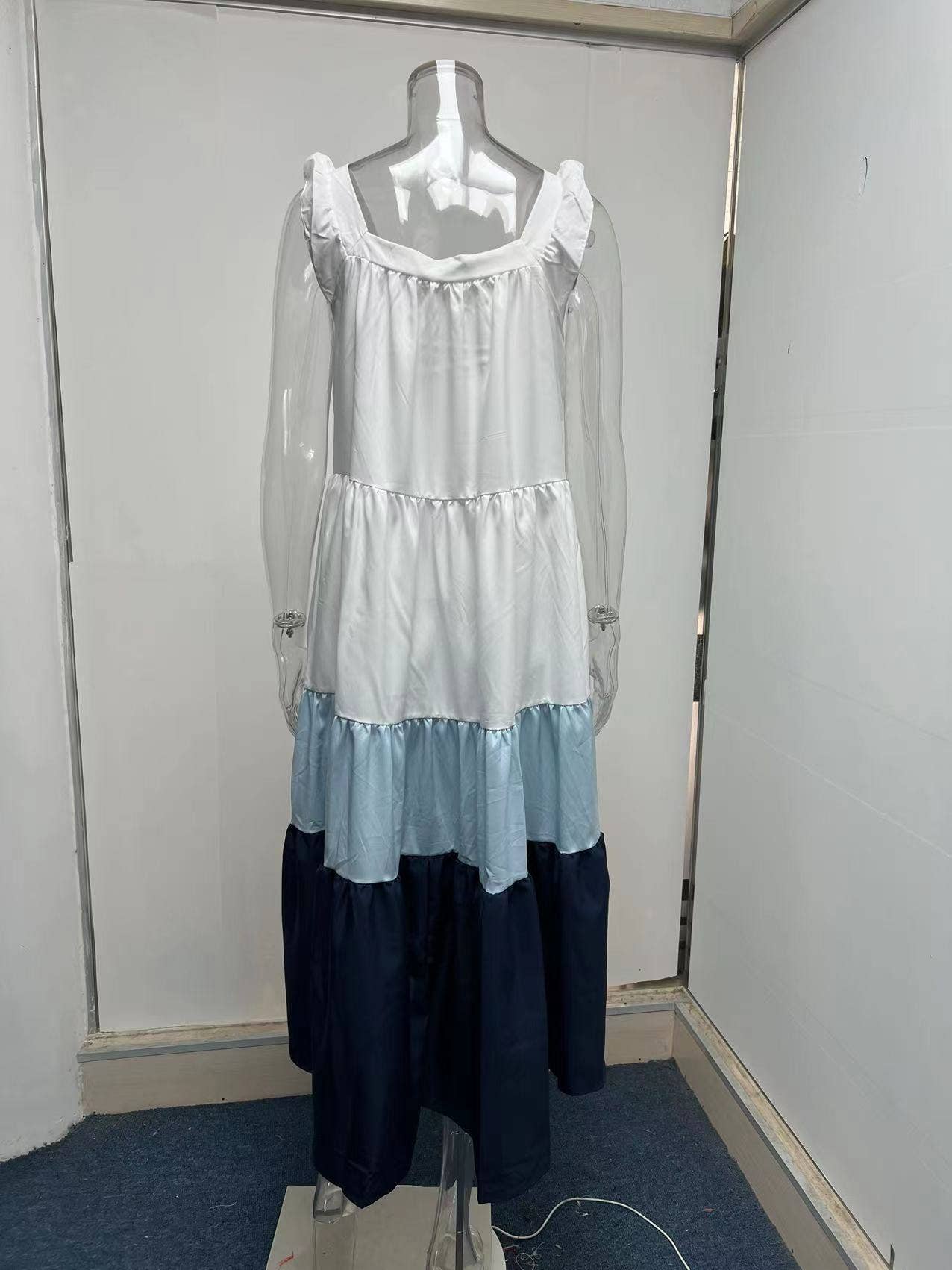 Bohemian-style two-tone square neck halter dress