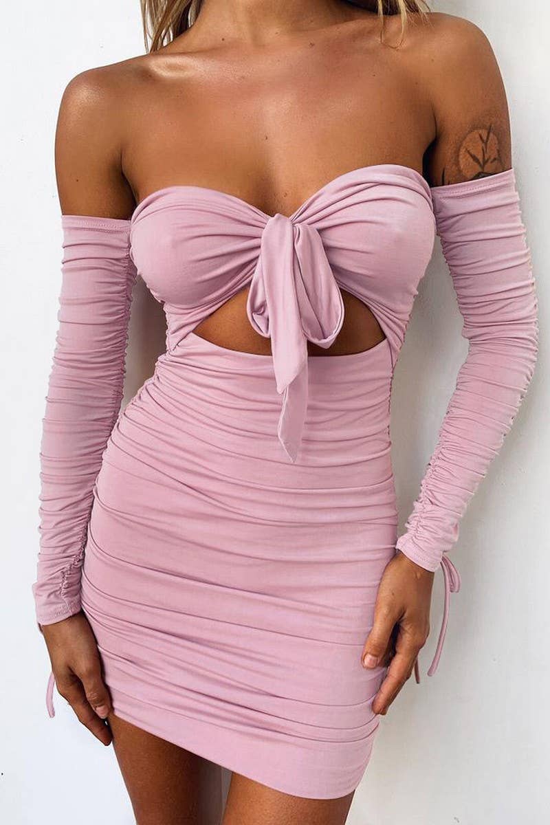 CWDSD10800_OFF SHOULDER LONG SLEEVE RUCHED TIE DRESS