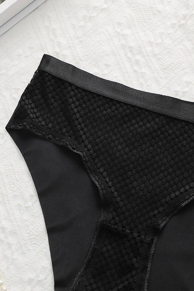 CWMU00302_SEAMLESS MESH LOW-RISE SOLID TRIANGLE PANTIES