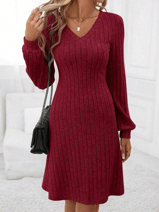COMMUTER DRESS WITH HIGH WAIST AND SLIM FIT