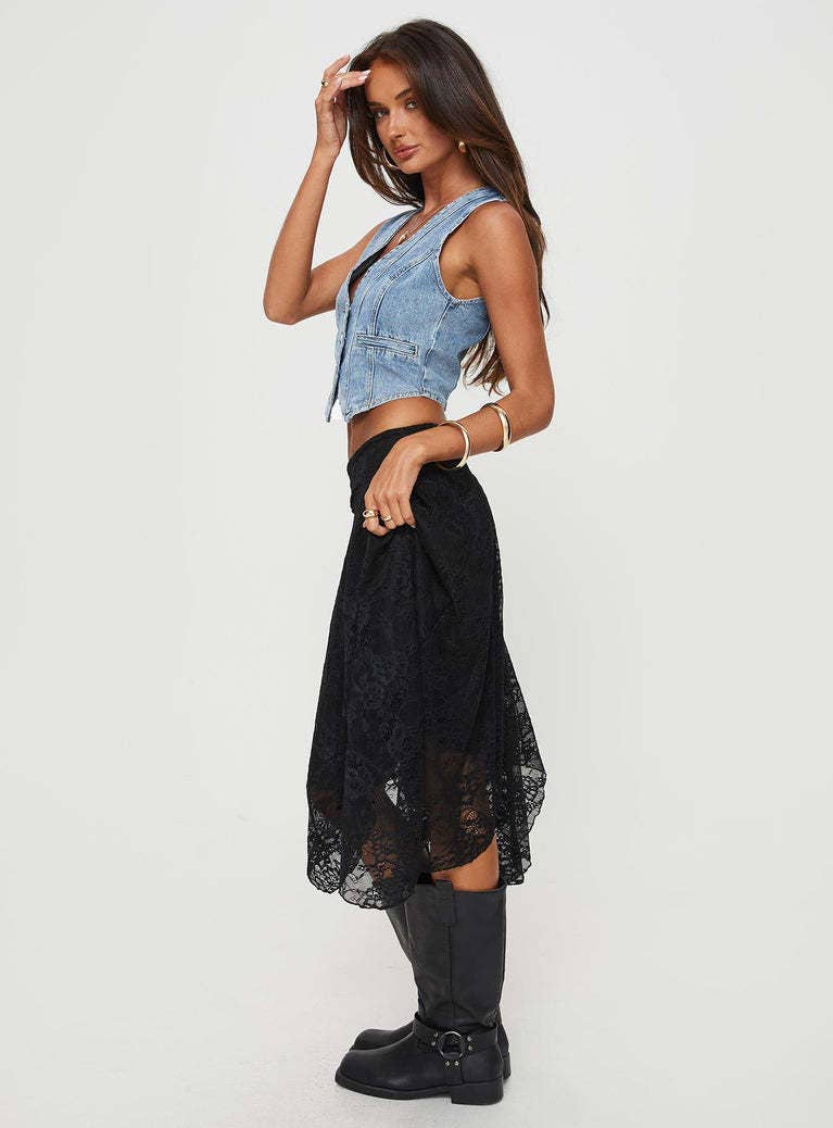 Asymmetrical hem mid-length lace skirt