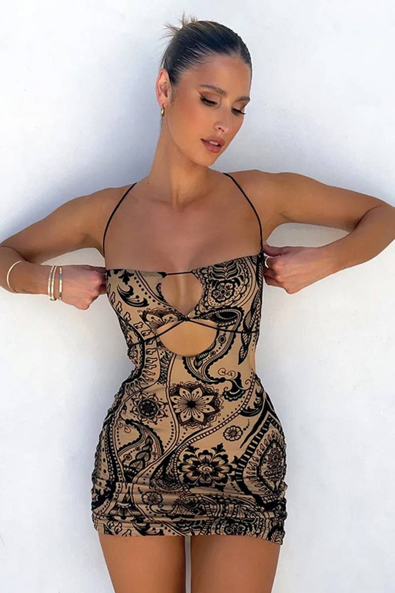 CWDHL0638_FLOCKING PRINT HOLLOW HIP-WRAPPED SUSPENDER SKIRT