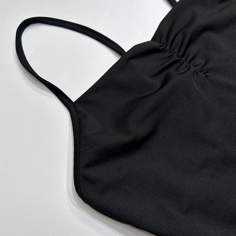 Figure-hugging, pure and body-hugging dress