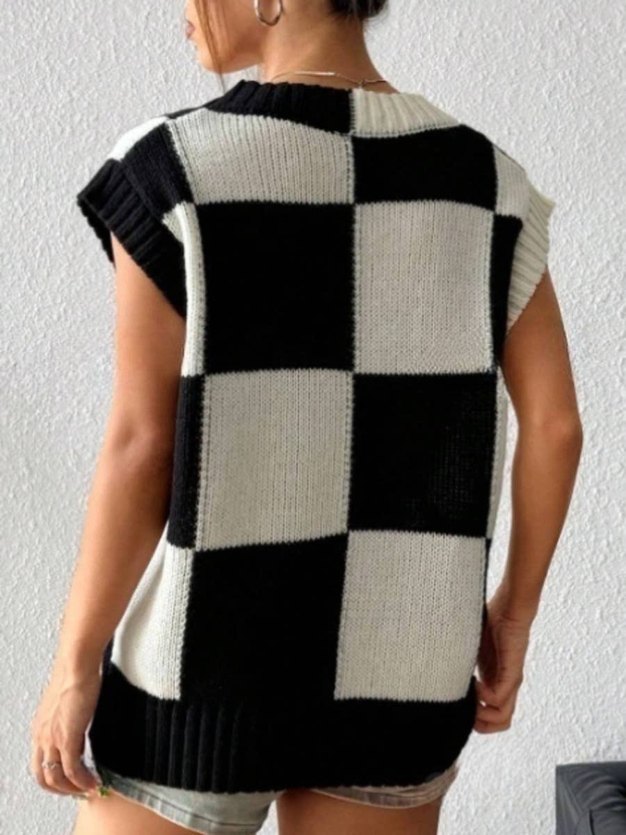 CONTRASTING V-NECK PULLOVER KNITTED WAISTCOAT