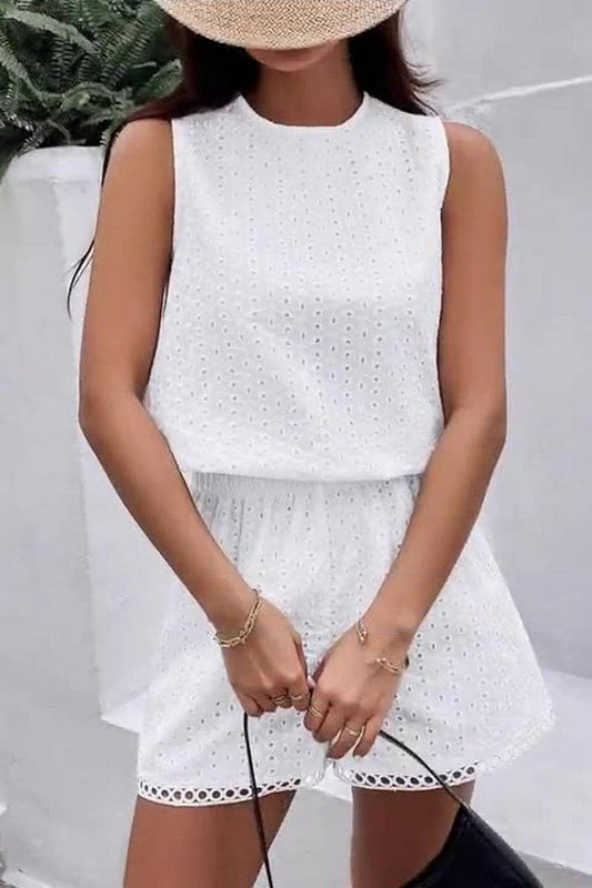 CWSTB1954_ELEGANT WHITE BACKLESS EMBROIDERED SUMMER SET