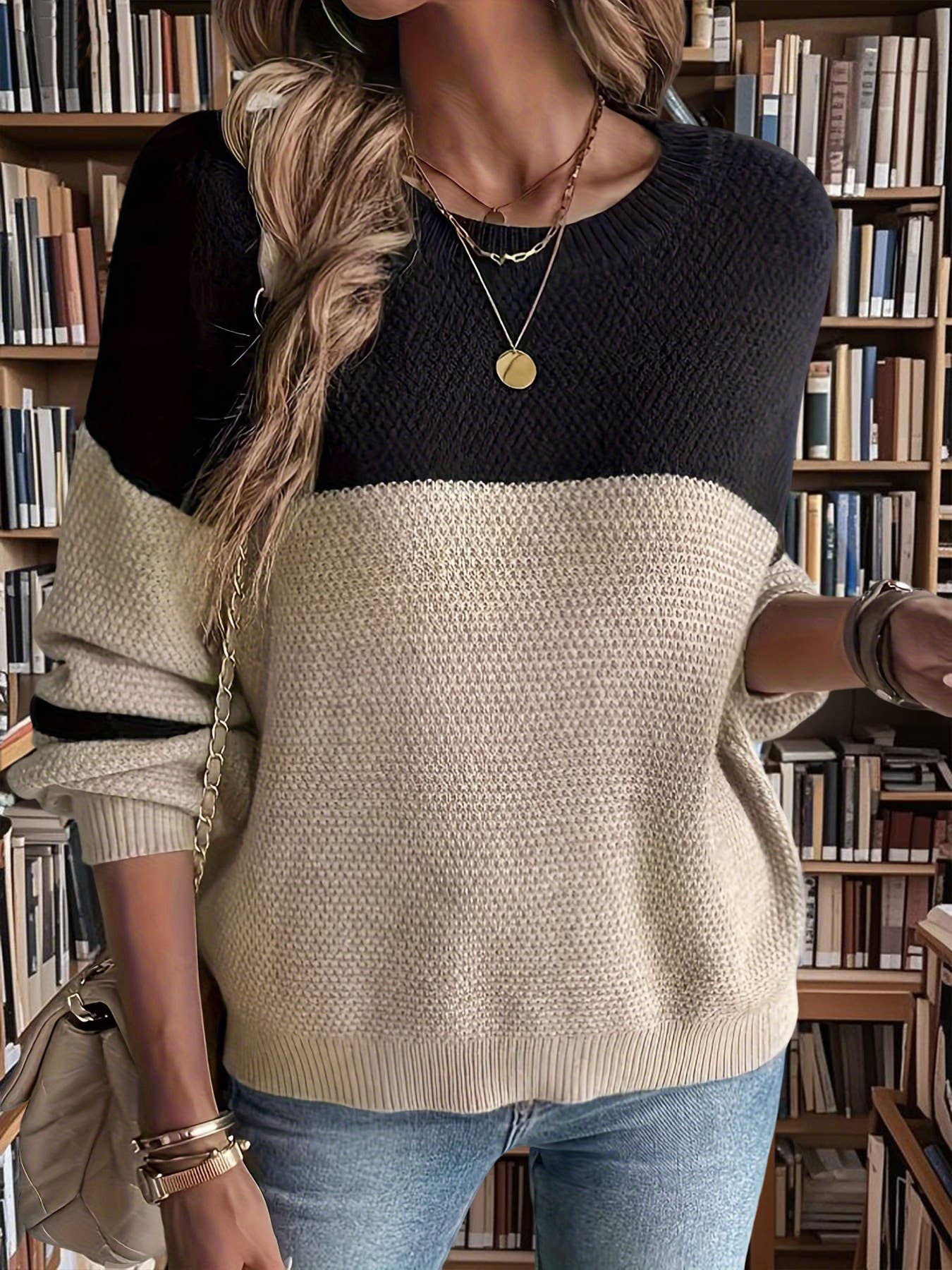 Color-blocked long-sleeved round-neck sweater