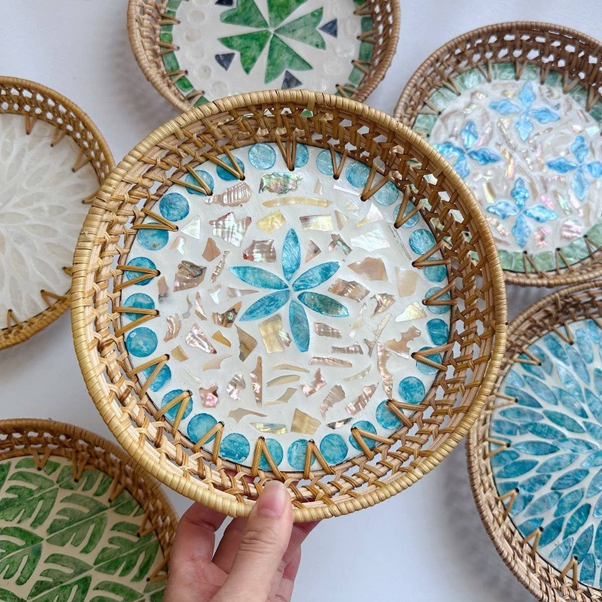 HAND-WOVEN RATTAN DESSERT CREATIVE FRUIT PLATE