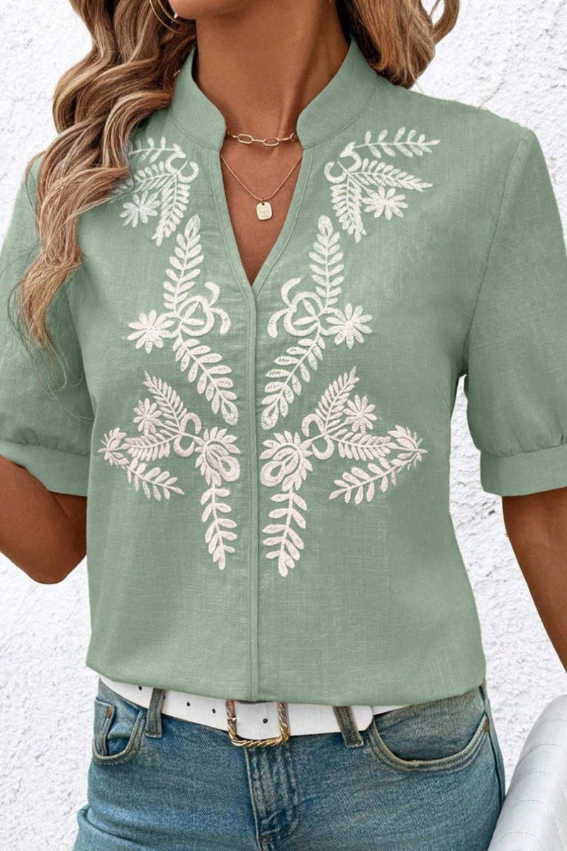 CWTBLS2269_V-NECK COTTON EMBROIDERED SHORT SLEEVE SHIRT