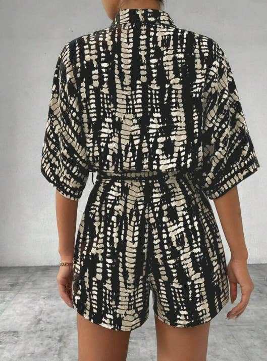 Casual and fashionable striped one-piece shorts