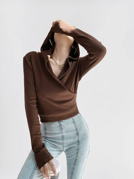 Design cross-V-neck zipper hooded sweatshirt