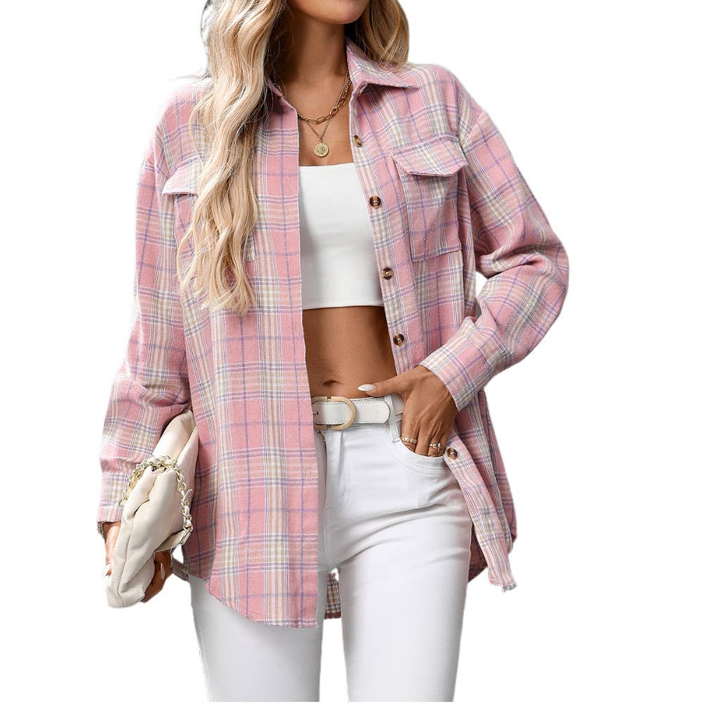 Casual and fashionable checkered pocket shirt