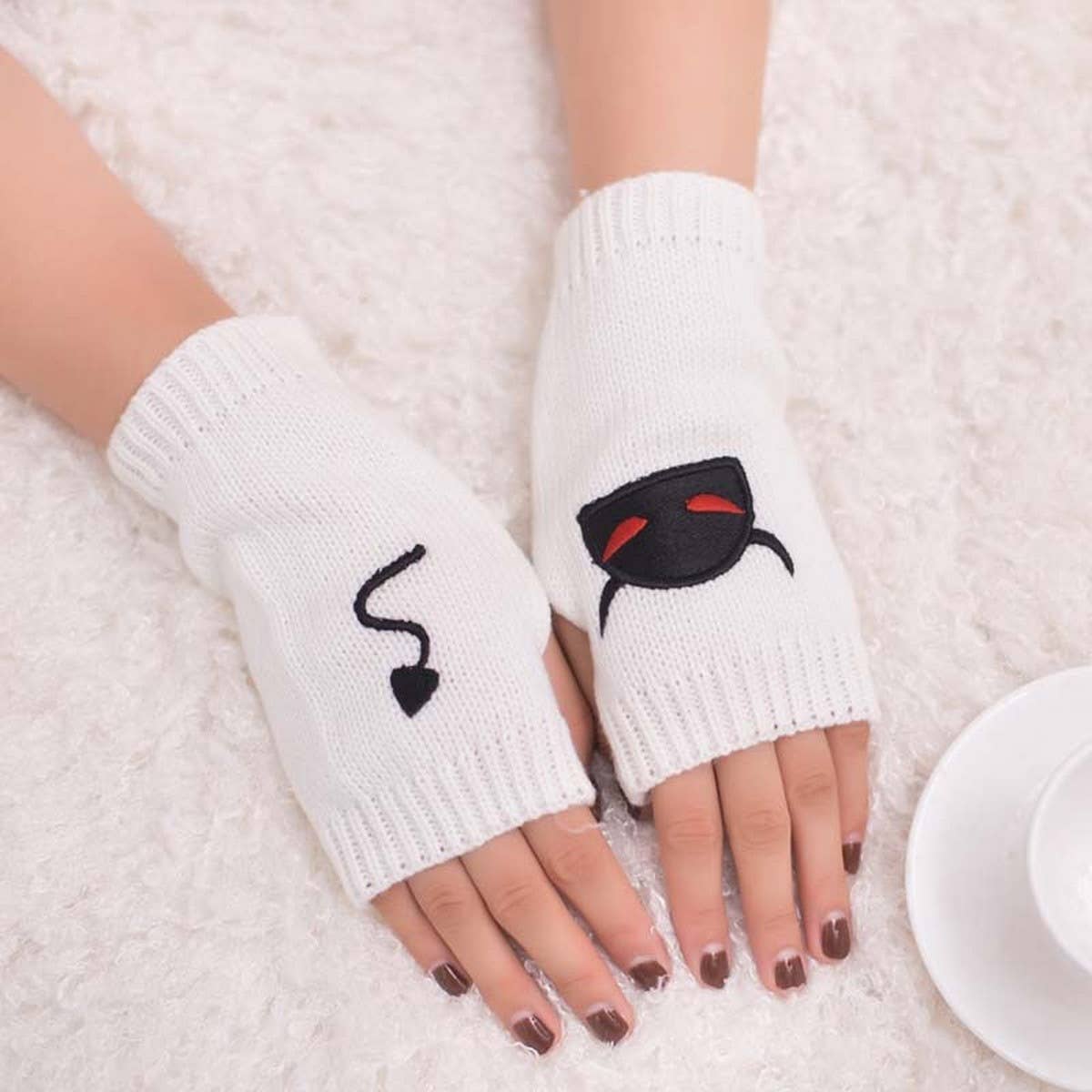 CWAG00532_HALLOWEEN EMBROIDERED FINGERLESS GLOVES