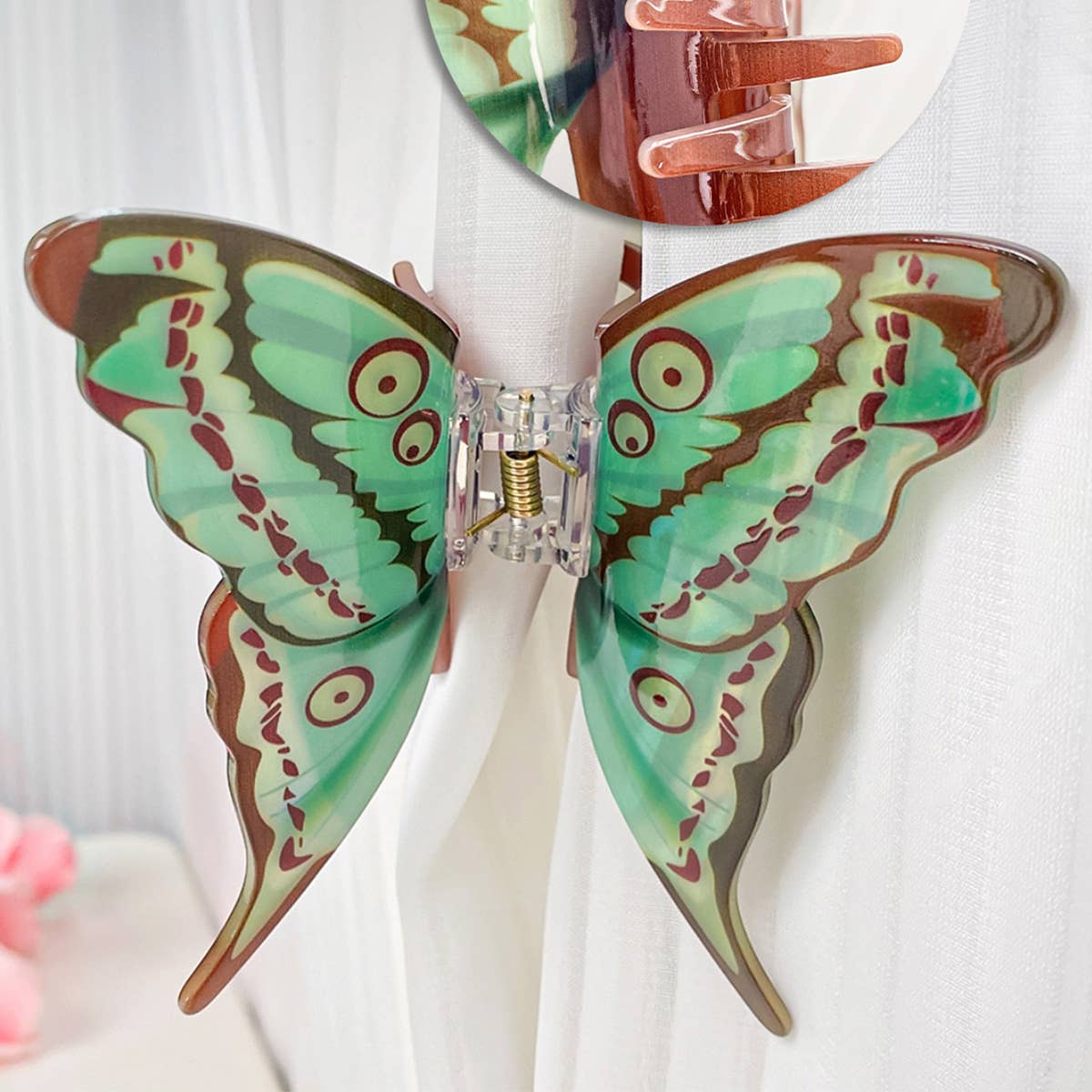 Hairpins with the simulated butterfly temperament