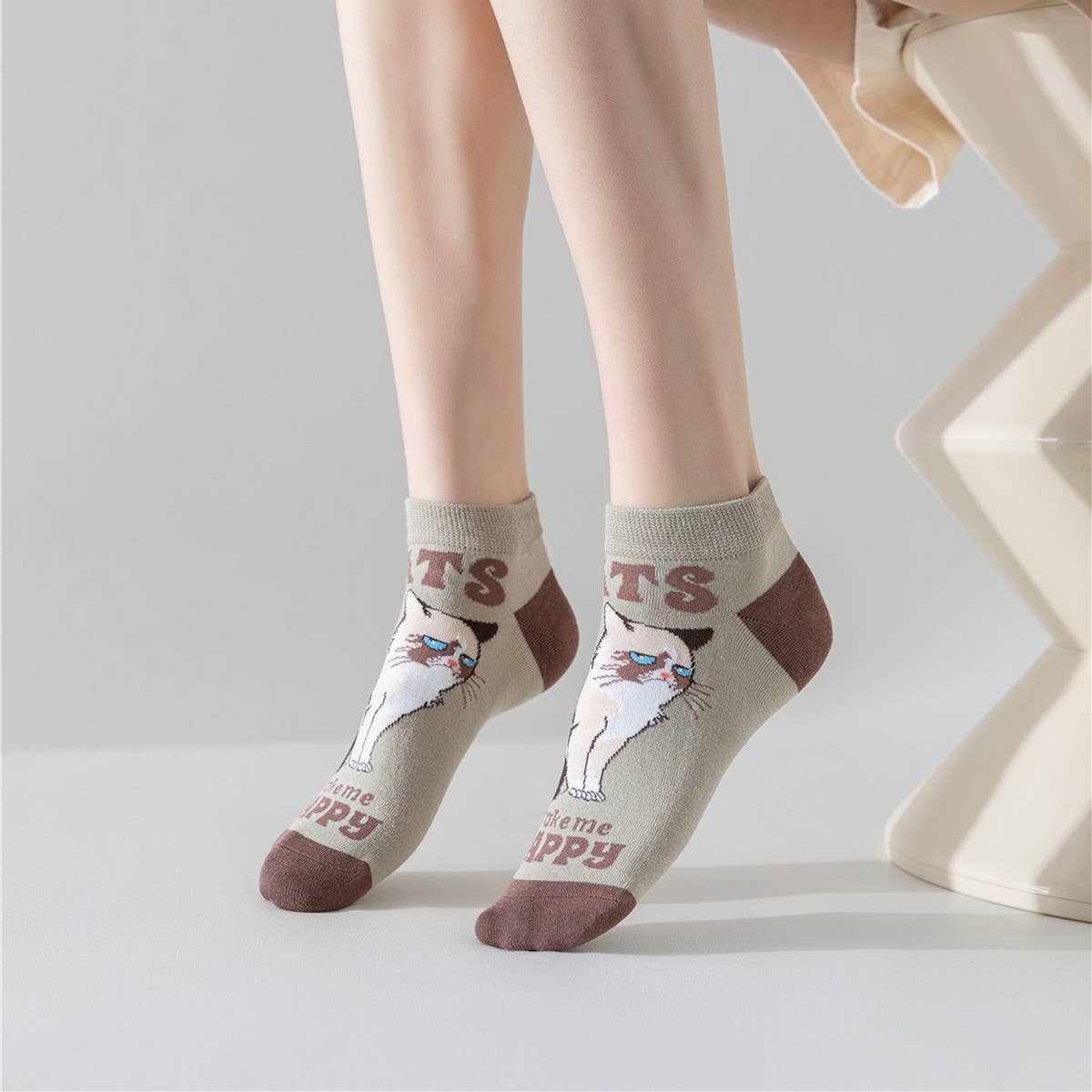WOMEN CARTOON ANIMAL CAT SOCKS