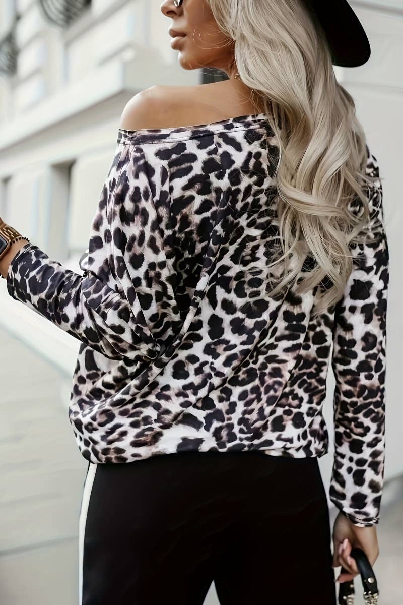 CWTBLL1921_SLOPING SHOULDER LEOPARD PRINT LONG-SLEEVED TOP