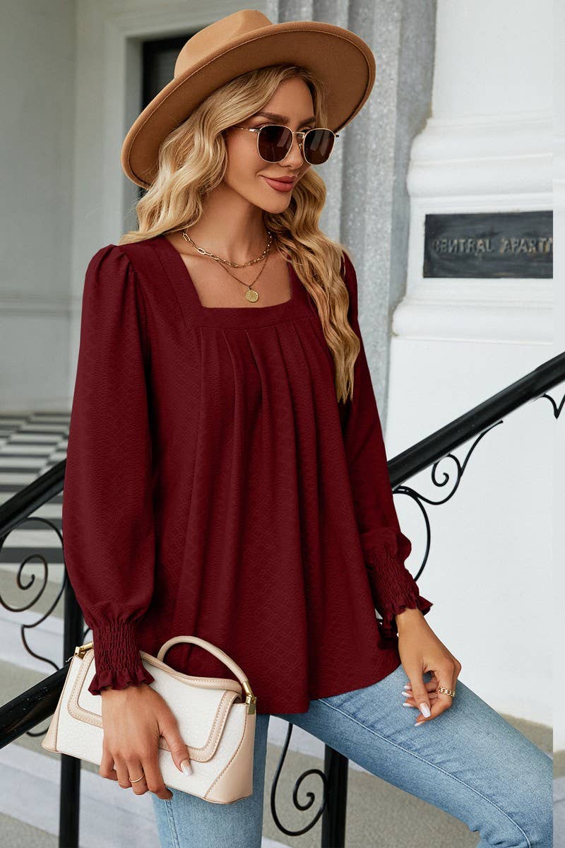 CWTBLL0194_WOMEN SQAURE NECK SHIRRED CUFF LONG SLEEVE BLOUSE