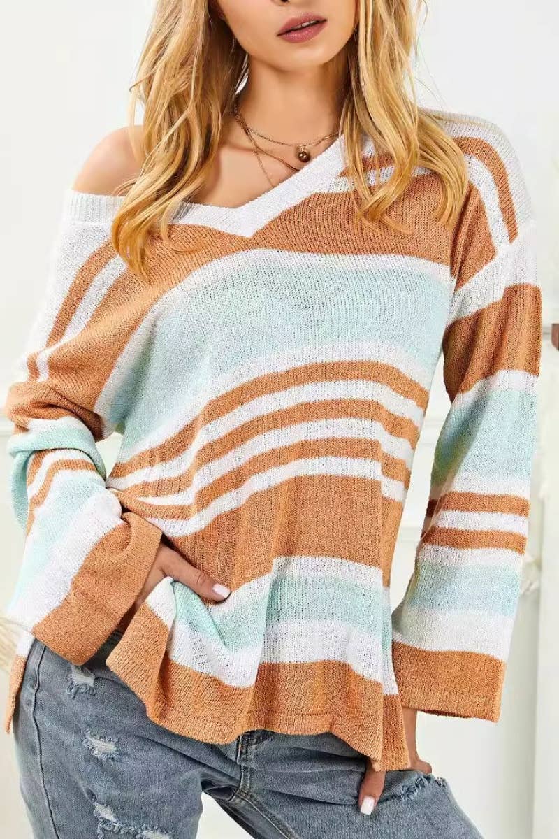 CWOSWL6692_STRIPED LONG-SLEEVED V-NECK SWEATER WITH SLIT