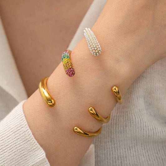 18K Gold Polished Open Cuff in Titanium_CWAJE4643