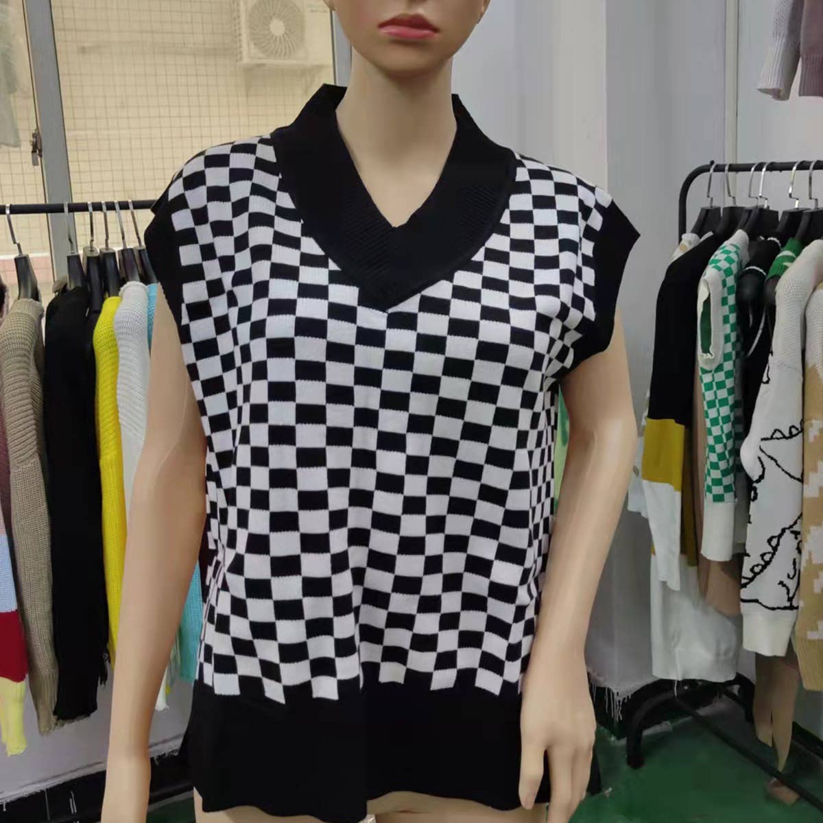 COLOR CONTRAST PLAID TEMPERAMENT V-NECK WOOL VEST