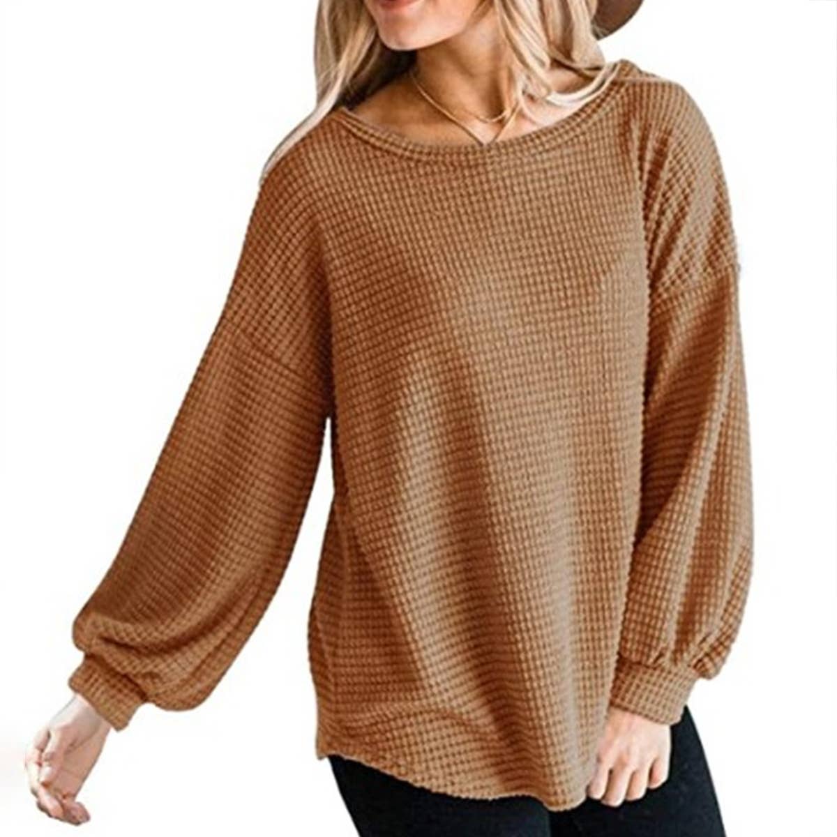 Casual pullover with round neck lantern sleeves