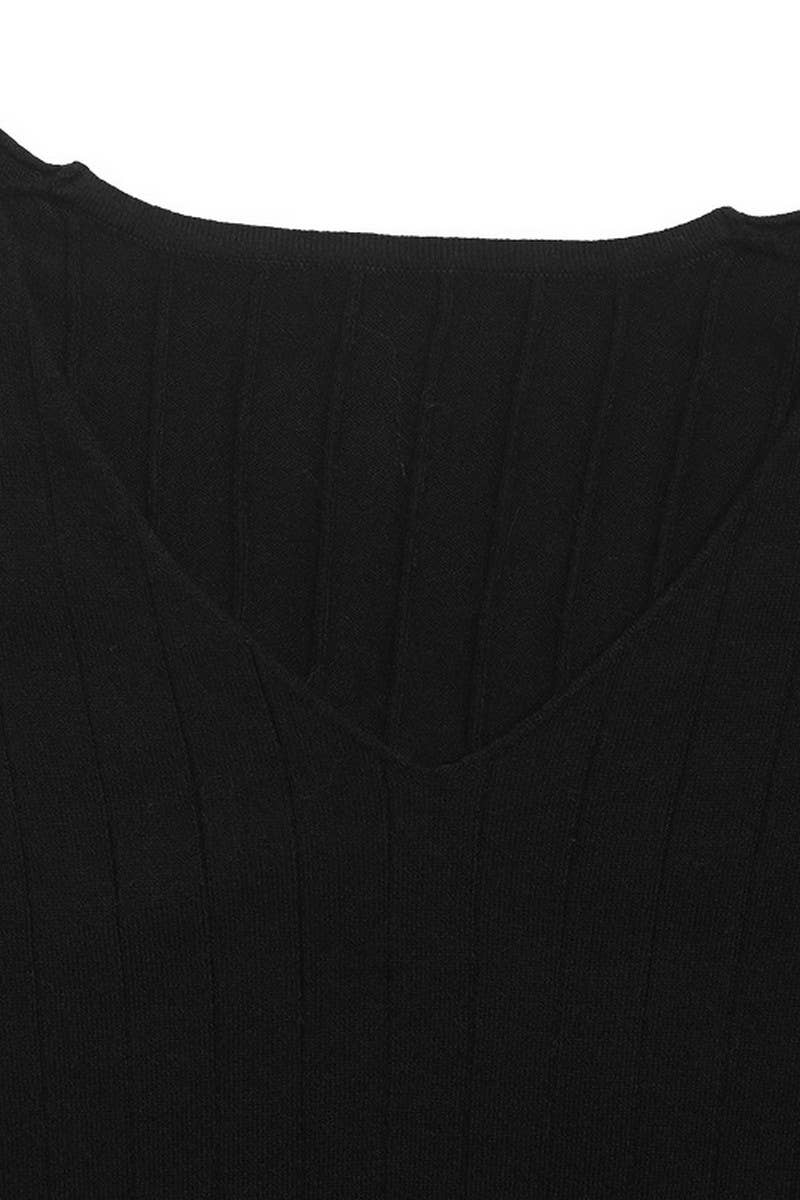 CWTBLL00726_RIBBED V NECK LONG SLEEVE BLACK SWEATER