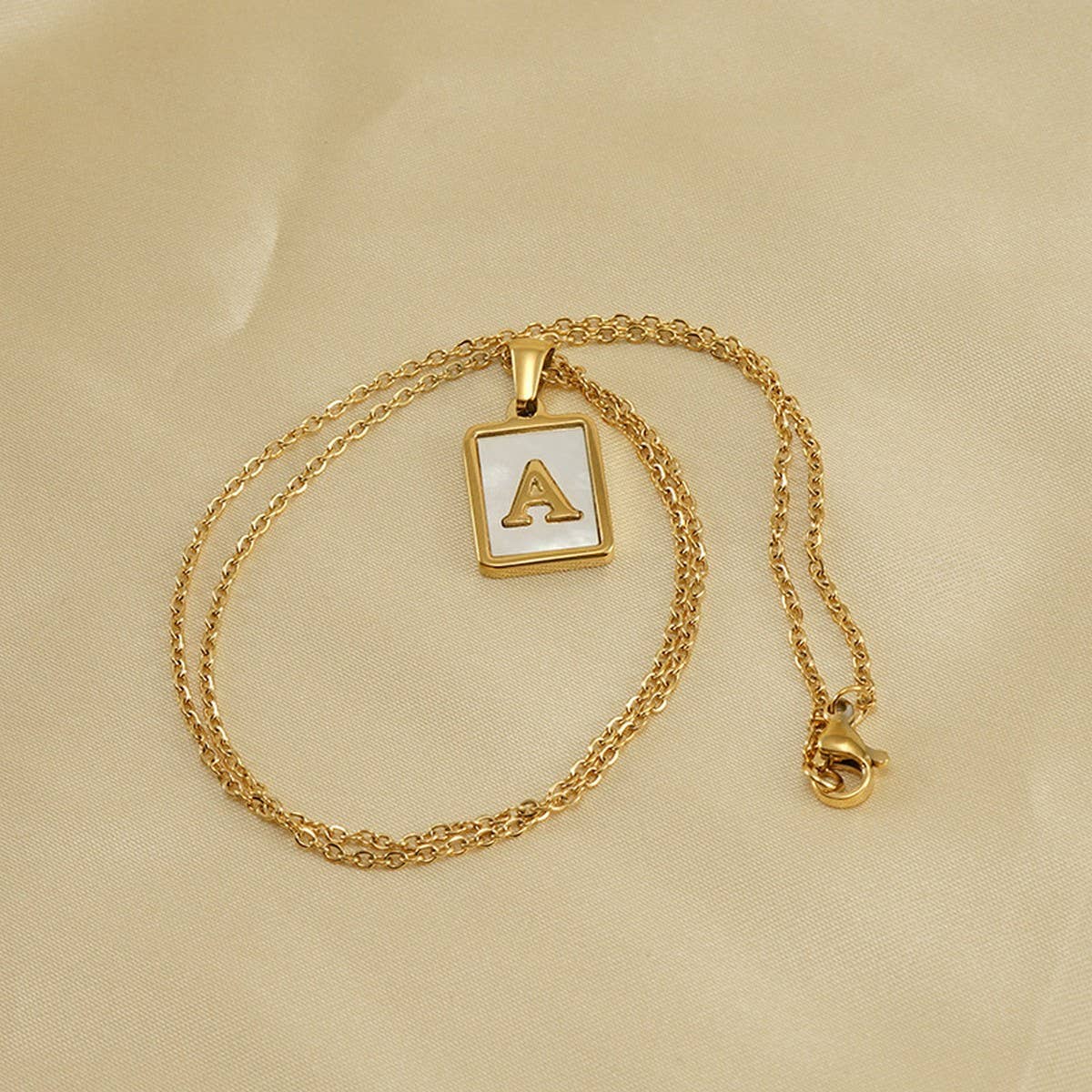 CWAJE1917_Square Stainless Steel White Shell Letter Necklace