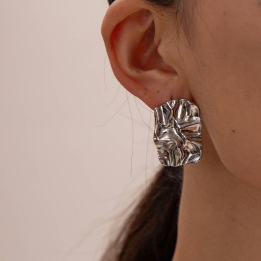 GEOMETRIC STAINLESS STEEL WRINKLE STUD EARRINGS