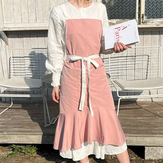 WATERPROOF AND ANTI-FOULING FISHTAIL APRON
